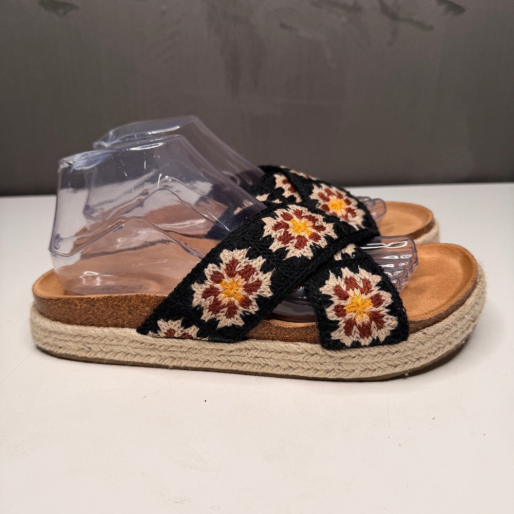 Soda Crochet Slide Sandals Women 9 Black Floral Criss Cross Jute Trim Espadrille